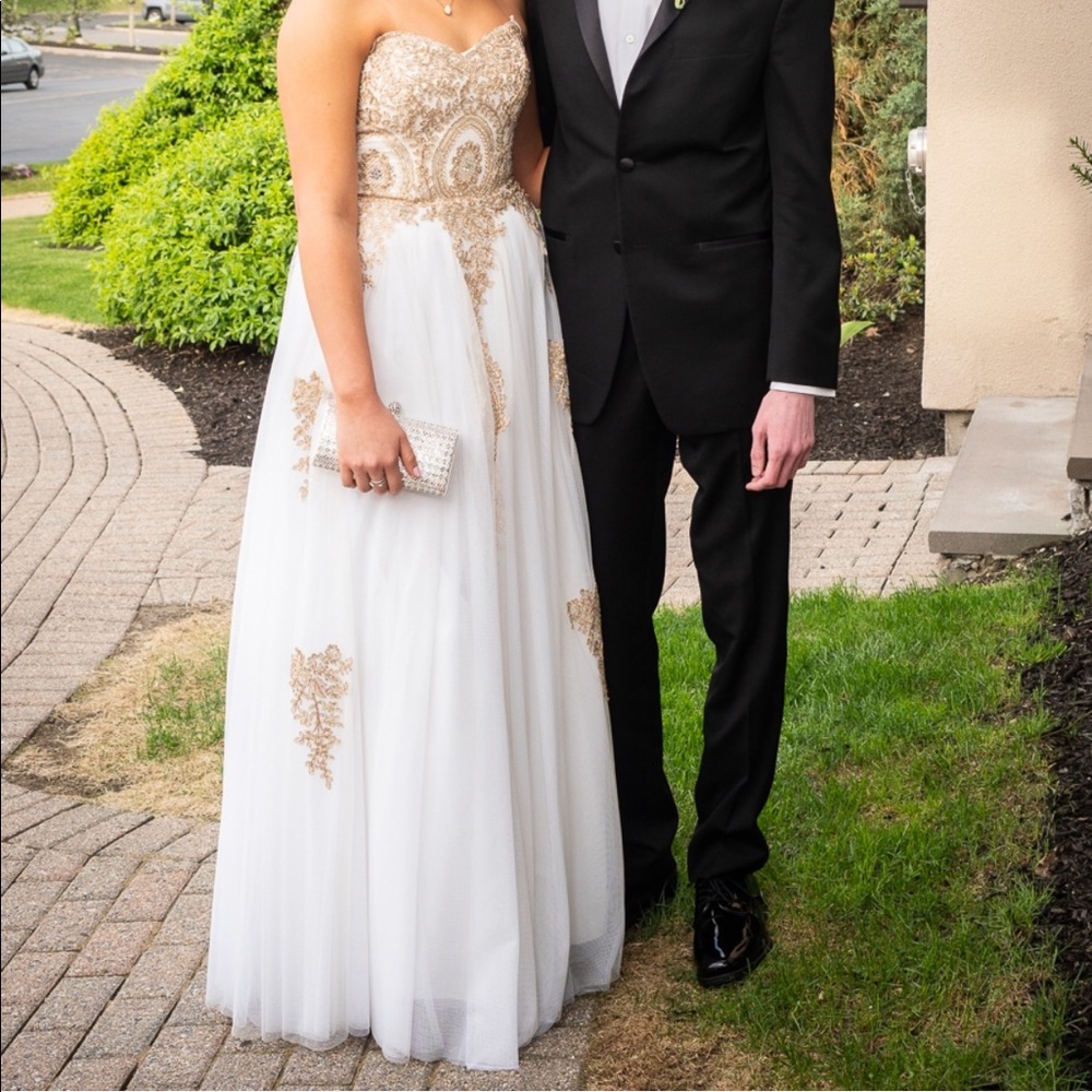 Prom dress - Picture 5 of 7